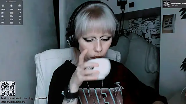 say mary online show from October 23, 3:51 pm