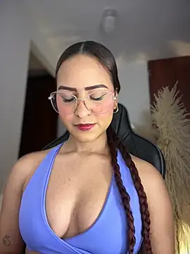 gretta kler1 online show from June 9, 10:09 pm