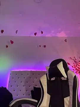 Elektra Queen online show from April 7, 1:13 pm