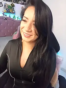 77Scarlett online show from April 15, 11:27 pm