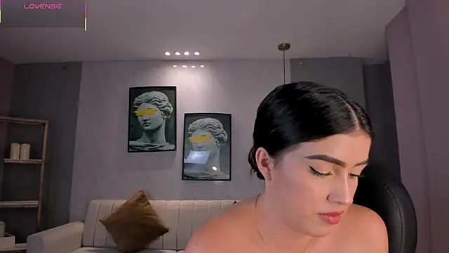 PaulinaSantos  online show from July 21, 8:09 pm