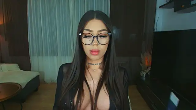 Fancy Jenn online show from April 6, 7:04 pm