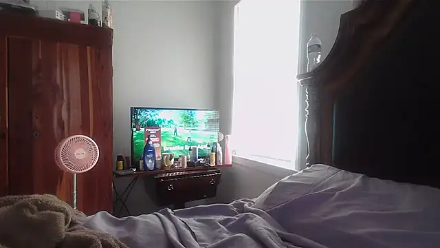 ebonyred online show from October 8, 3:16 pm