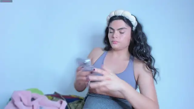 cheryl blossom69 online show from February 10, 1:08 am