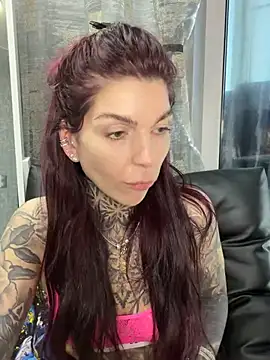 tattooedBabyy online show from June 3, 1:01 pm