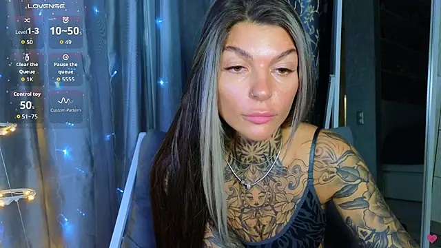 tattooedBabyy online show from November 29, 8:18 am