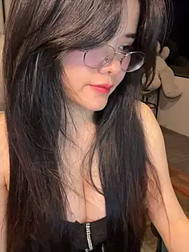 Lynn-babie online show from July 27, 11:51 am