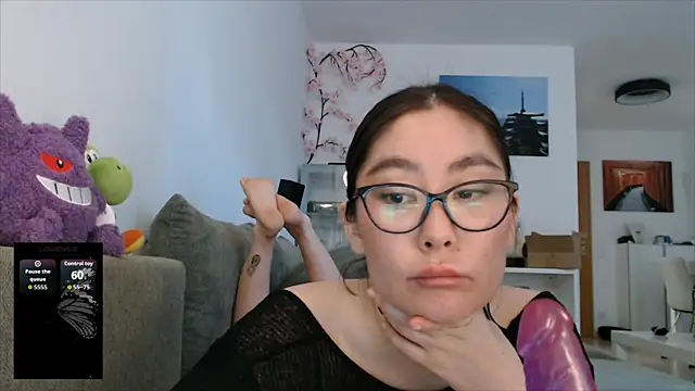 Snapshot of Kunimitsuu_ chatting on October 15, 12:08 pm Kunimitsuu online show from October 15, 12:08 pm
