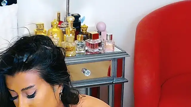 GiseleReine online show from May 29, 1:53 pm