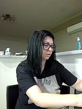 Milf Abigail online show from February 19, 3:39 am