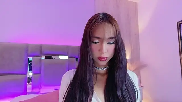 AbrilBrent online show from May 28, 7:56 pm