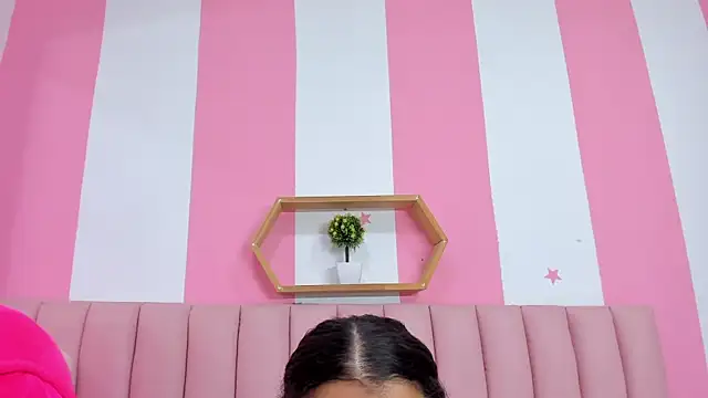 ISABELLA 020 online show from March 27, 1:12 pm