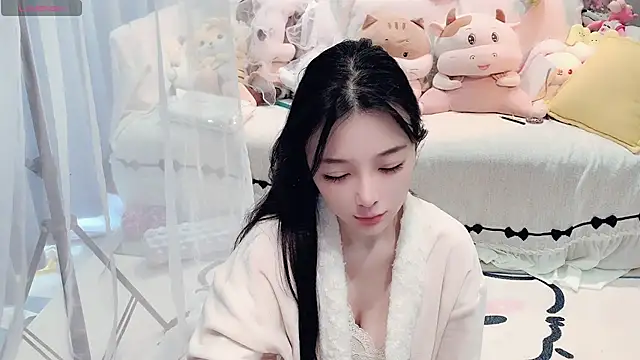 AKiKi711 online show from April 1, 4:46 am