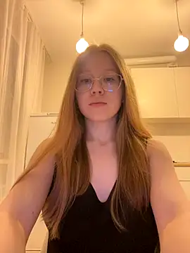 Snapshot of Eva_Weyne chatting on October 13, 8:44 pm Eva Weyne online show from October 13, 8:44 pm