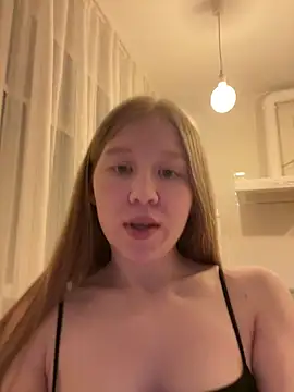 Eva Weyne online show from February 28, 10:20 pm