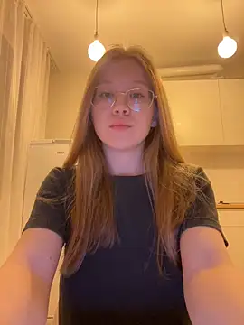 Snapshot of Eva_Weyne chatting on October 12, 8:33 pm Eva Weyne online show from October 12, 8:33 pm