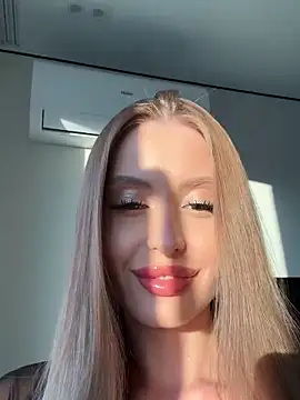 Sweet  Milly online show from September 25, 1:54 pm