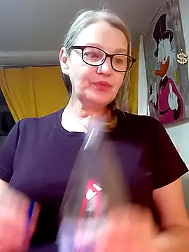 irinamaux online show from March 7, 5:14 am