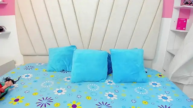 charlotte-11 online show from March 24, 4:56 pm