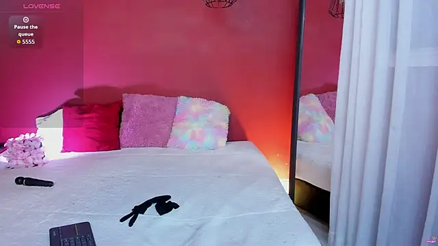  Tattoo Couple online show from April 11, 2:32 pm