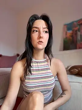  Juliette online show from May 10, 8:27 am