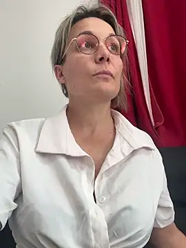 marinella07 online show from October 22, 11:15 am