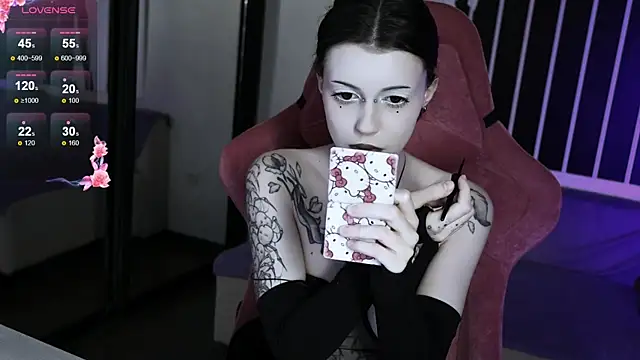 Snapshot of prettybones chatting on September 25, 9:12 pm prettybones online show from September 25, 9:12 pm