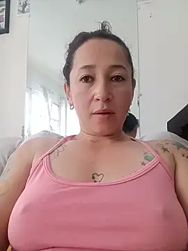 emilypoppy3 online show from May 19, 8:38 pm