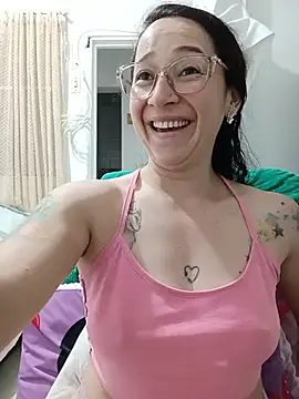 emilypoppy3 online show from May 29, 10:19 pm