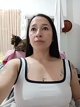 emilypoppy3 online show from June 14, 12:41 am