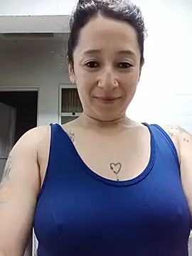 emilypoppy3 online show from May 16, 12:02 am