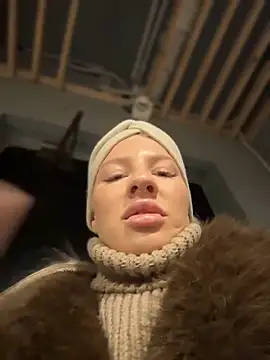 NewLale online show from December 15, 3:56 am