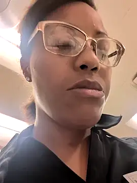 Synfulsymone9 online show from June 10, 7:40 am