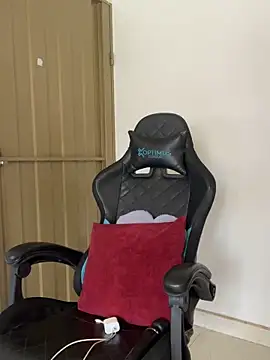 Chloe  and  Ivana  xxx online show from April 21, 3:52 pm