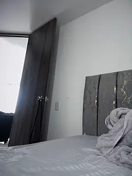 XMara online show from October 8, 6:01 pm