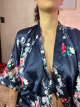 thaliacollins online show from November 9, 9:11 pm