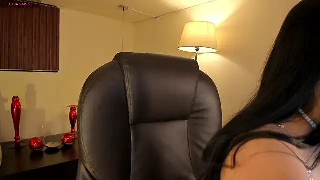 Maaiitee online show from March 19, 1:37 pm