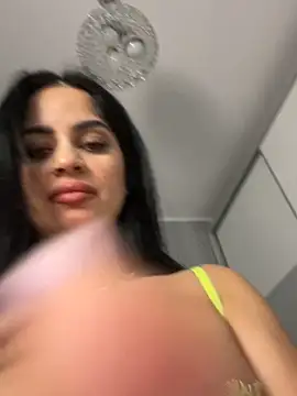  adelle online show from March 4, 2:12 pm