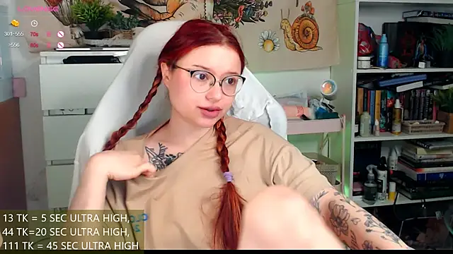 me  hanna online show from December 16, 1:33 am