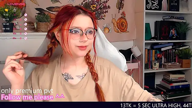 me  hanna online show from December 4, 2:14 am