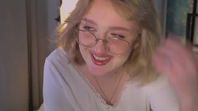 ELLIEJAY online show from March 20, 5:45 am