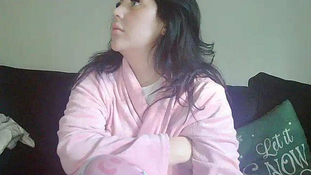 magical mia online show from November 25, 9:44 am