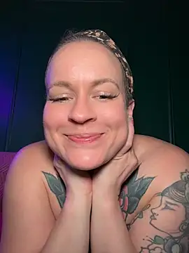 quinnmariexo online show from June 1, 5:53 am