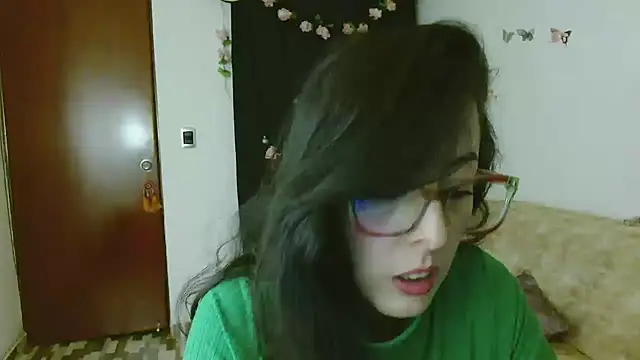 ella peck online show from April 5, 2:43 am