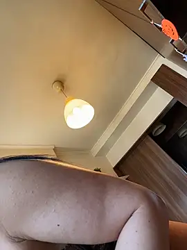 Hotmomcheckk  online show from November 2, 9:02 am