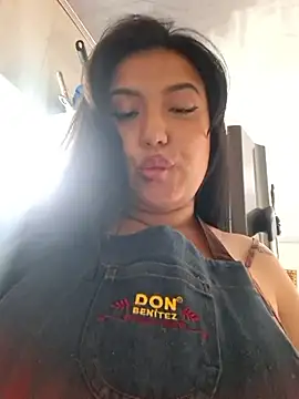 Sophie-hatter online show from March 15, 7:49 pm