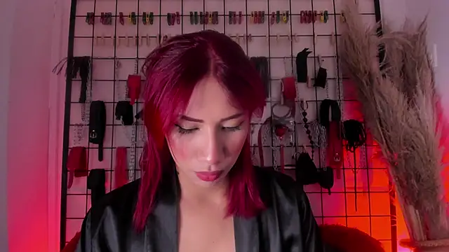 charrlotte quinn online show from October 10, 9:20 pm