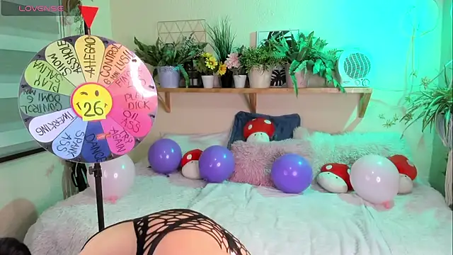 MiaaRose online show from December 2, 12:12 am