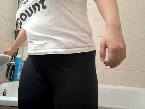 czruz online show from October 21, 6:34 pm