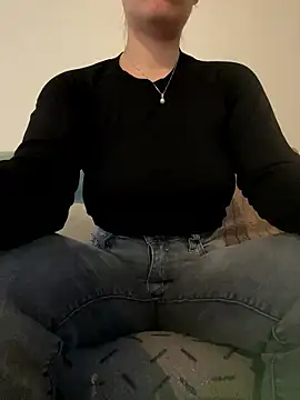 Kristina A online show from January 8, 2:43 pm